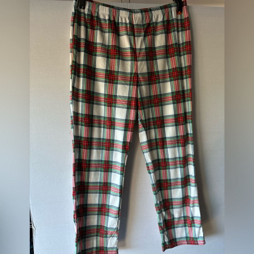 Wondershop Red and Green Plaid Pajama Pants